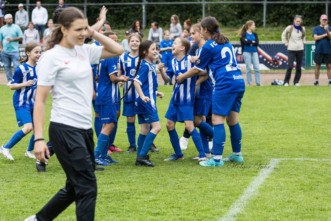 Bild 730 - Loewinnen Cup